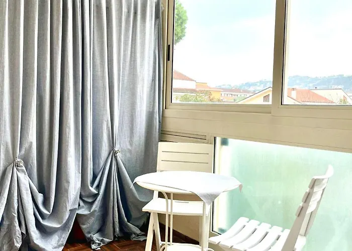 A Due Passi Dal Mare